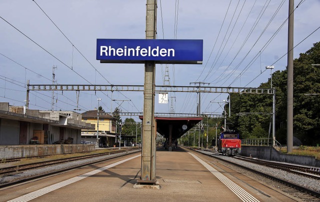 Heute ist das Bahnhofareal keine Zierd...ft, die das Gelnde aufwerten sollen.   | Foto: Valentin Zumsteg