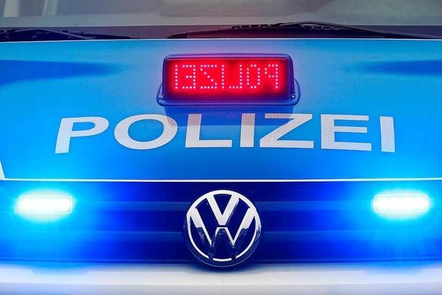 Unbekannte Person beschdigt Auto in Inzlingen