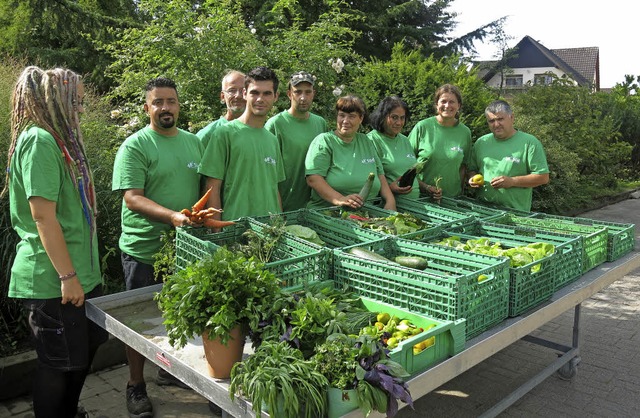 Obst und Gemse stehen fr die Abholung bereit  | Foto: Georg Vo