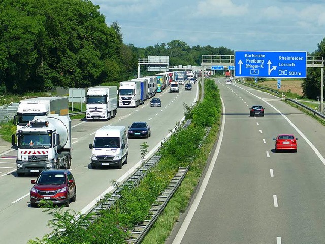 Auf der Autobahn A5 bei Weil am Rhein wird es kein Tempolimit geben.  | Foto: Ulrich Senf