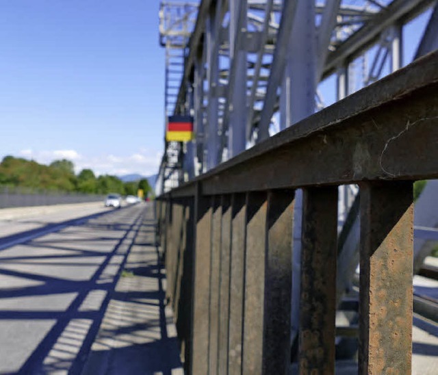 Die Rheinbrcke verbindet Deutschland und Frankreich miteinander.  | Foto: Susanne Ehmann