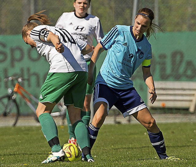 Die neue Nummer eins im Frauenfuball ...Nadine Wetzel vom Absteiger FC Hausen)  | Foto: vfma