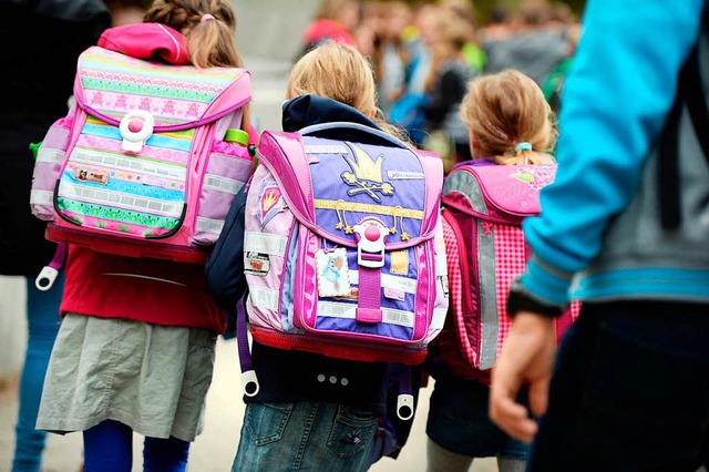 Die Schler sind da, doch an Lehrern m...innenden Schuljahr auch im Kreis noch.  | Foto: Felix Kstle