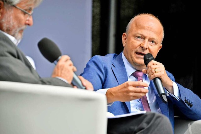 Michael Theurer (rechts), Vorsitzender...s FDP, mit BZ-Heausgeber Thomas Hauser  | Foto: Michael Bamberger