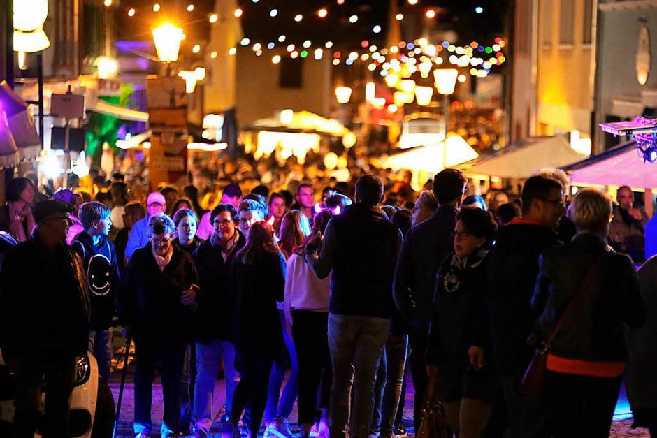 Stimmungsvolle Lichternacht in Endingen (Foto: Hans-Peter Ziesmer) Stimmungsvolle Lichternacht in Endingen (Foto: Hans-Peter Ziesmer)