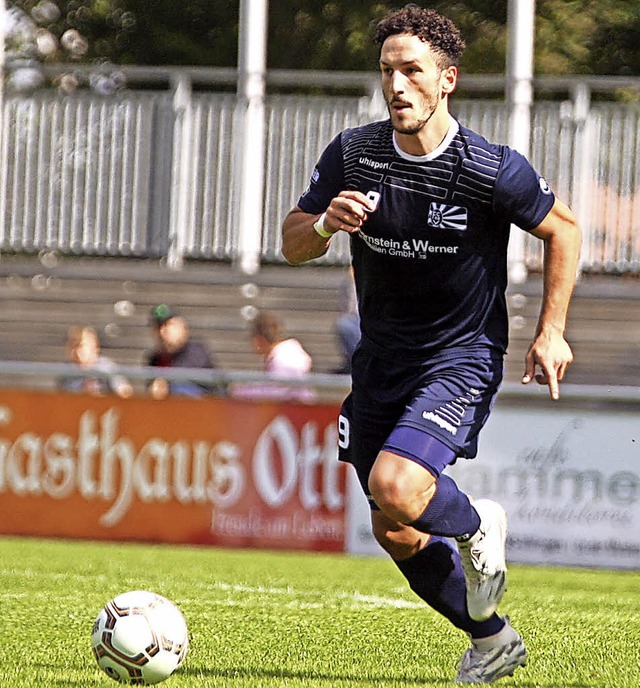 Im Vorwrtsgang: Fabio Chiurazzi vom FC Villingen II  | Foto: reinhardt