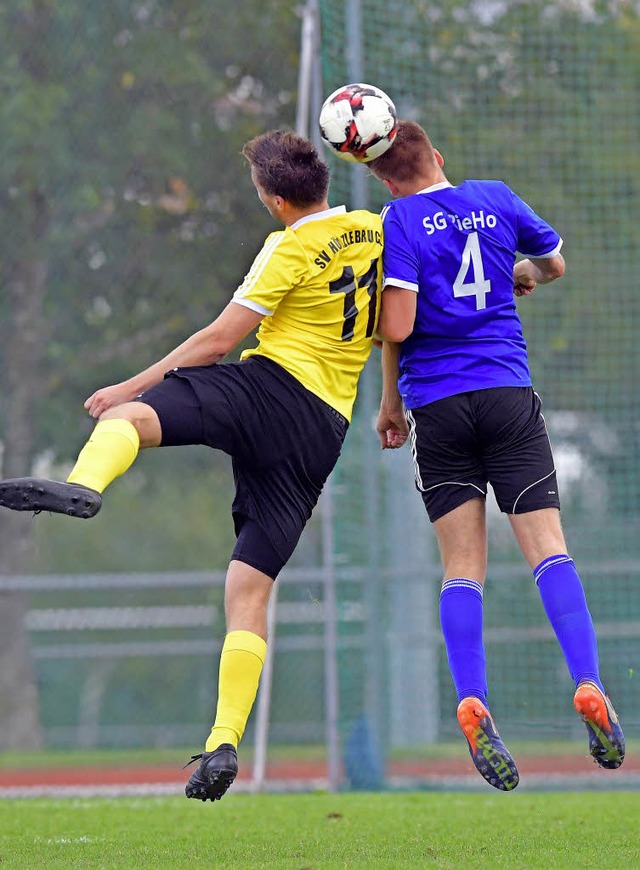 Die Hölzlebrucker kämpften, doch aus e...zweiten Halbzeit eine 2:3-Niederlage. | Foto: scheu Die Hölzlebrucker kämpften, doch aus e...zweiten Halbzeit eine 2:3-Niederlage. | Foto: scheu
