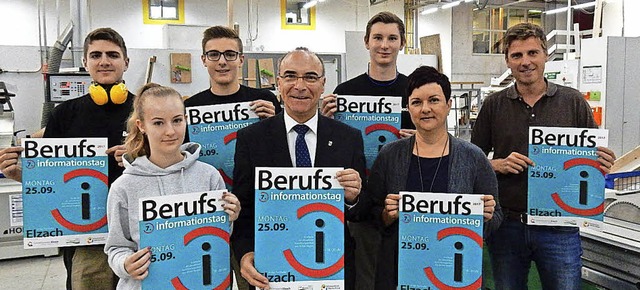 Sie haben ihre Lehrstelle in der Mbel... den Berufsinformationstag in Elzach.   | Foto: Kurt Meier