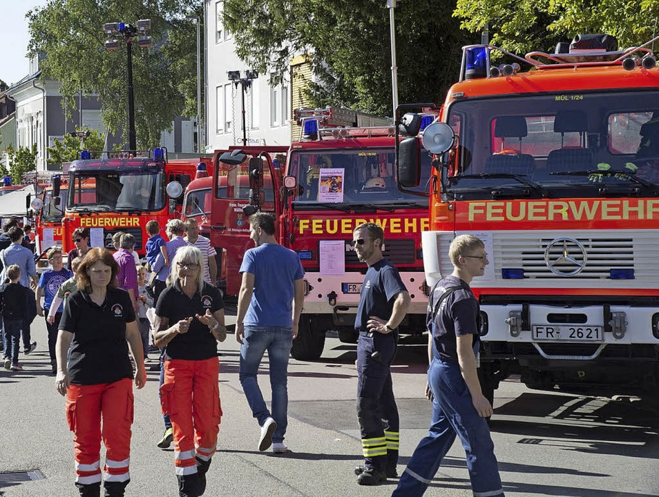 Viele Gste besichtigten die Einsatzfa...ie hier von der Mllheimer Feuerwehr.   | Foto: Volker Mnch