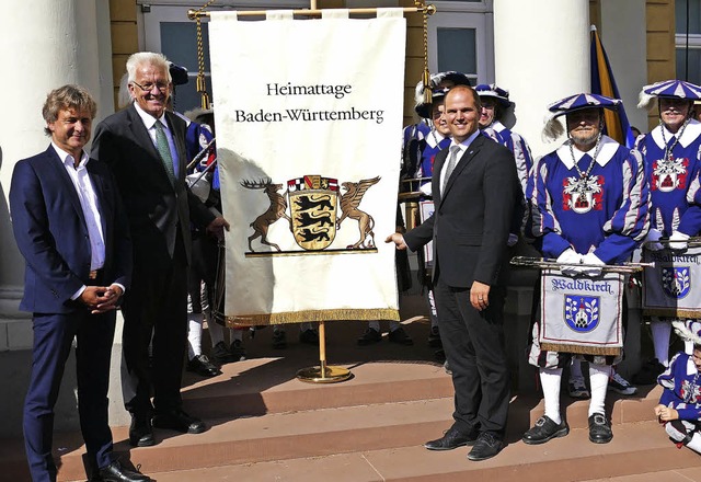 Im Anschluss an den Landesfestumzug b...kircher OB Roman Gtzmann (von links).  | Foto: Sylvia Sredniawa