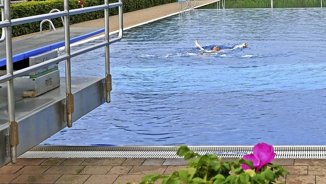 Am Wochenende haben zum Saisonabschlus...ember folgt noch das Eisbrschwimmen.   | Foto: Martin Wunderle