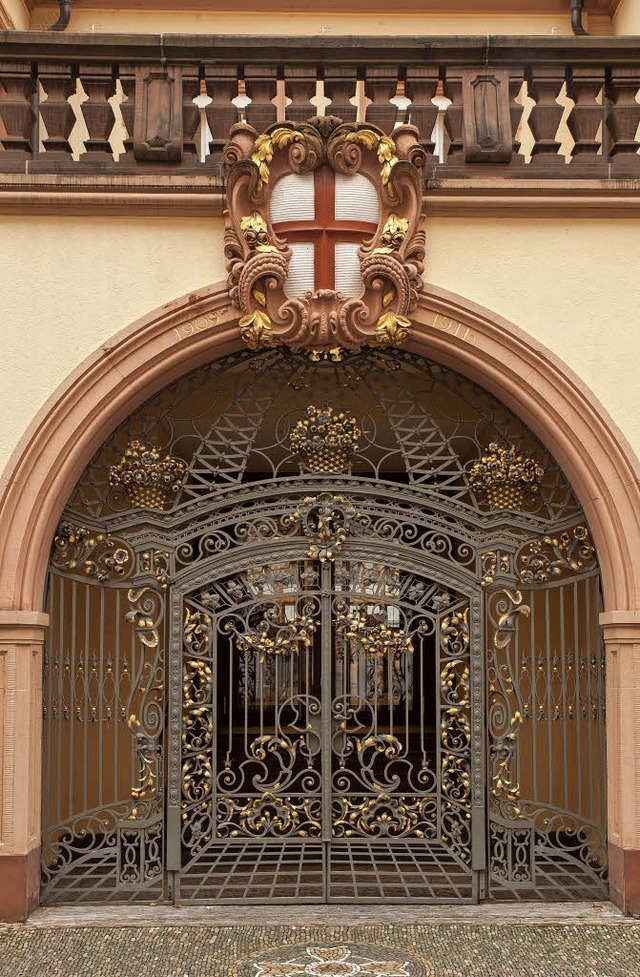 Eingang zur Hauptstelle der Sparkasse ...au in der Freiburger Franziskanergasse  | Foto: Arge Stadtbild