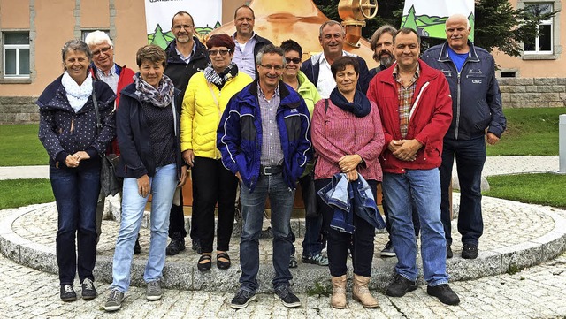 Ein unterhaltsames Klassentreffen erle...die Sthlinger Schulabgnger von 1977.  | Foto: privat