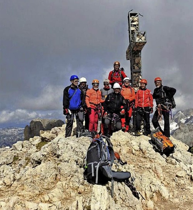 <BZ-FotoAnlauf>In den Dolomiten:</BZ-F...ruppe bestieg den Gipfel der Rotwand.   | Foto: Verein