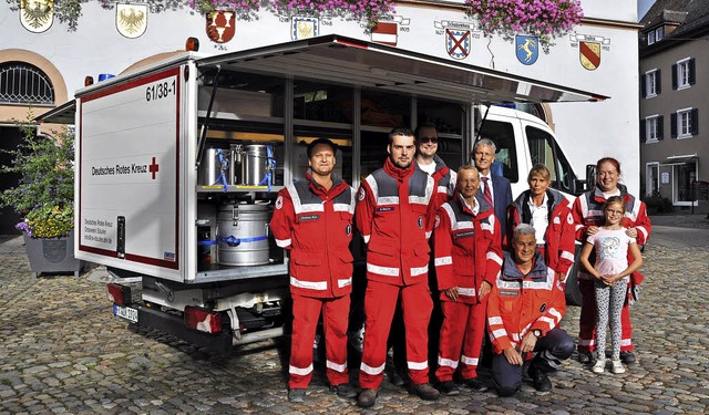 Noch besser helfen knnen: Der DRK-Ort...uen Gertewagen fr den Sanittsdienst  | Foto: Rainer Ruther