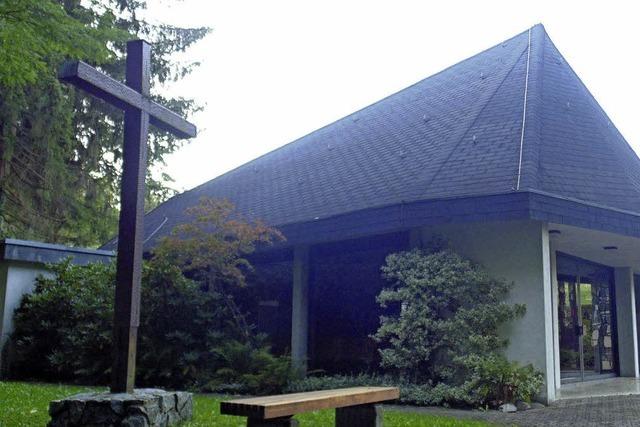 Dach der Friedhofshalle in Niederhof wird saniert