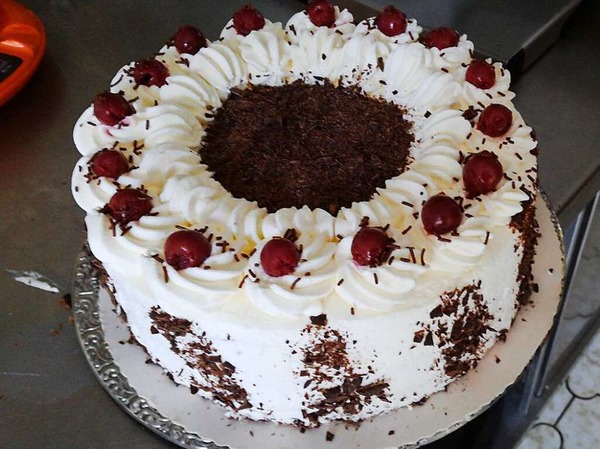 Eine Sahnetorte mit Schwarzwald (Bonndorf)
