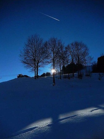 Winterliche Abendstimmung in Blau (Wiesental)