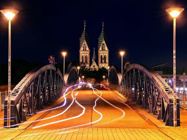 Symmetrien Wiwilibrcke (Freiburg)
