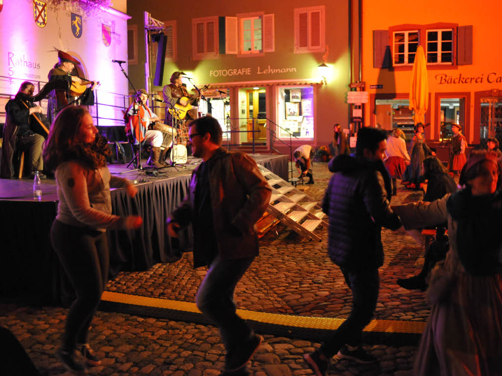 Drei Tage lang ist Staufens Altstadt wieder Schauplatz fr bestes Historientheater. Die Stadtgeschichten – Stages lassen frhere Zeiten lebendig werden. Gaukler, Schauspieler und Musikanten haben ebenso ihren Spa wie die Zuschauer.