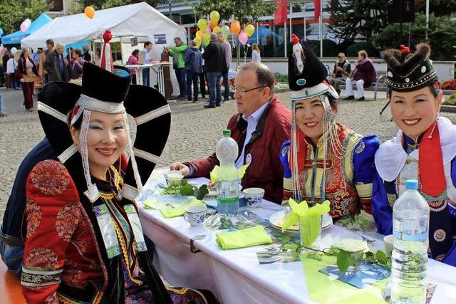 Begegnung der Kulturen bei Essen und Musik