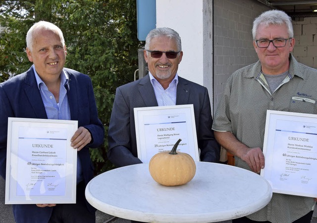 Gerhard Jakob (links) und Markus Wiehl...dem Ihringer Unternehmen beschftigt.   | Foto: Johannes Burkart