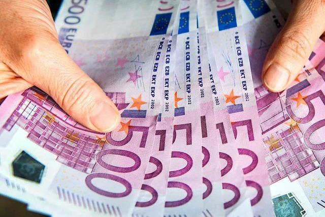 Schnipsel von 500-Euro-Scheinen verstopfen Klo bei Schweizer Bank