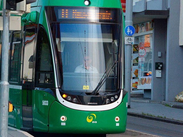 Tram 8 in Friedlingen  | Foto: Hannes Lauber