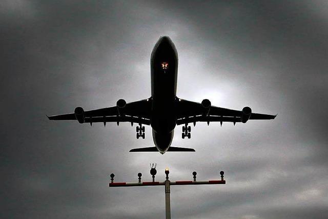 900 Passagiere mussten den Euro-Airport verlassen
