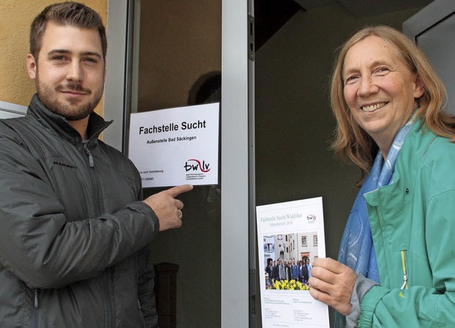 Jonas Firnkes und Roswitha Klotz-Birk ... Kampf gegen die Abhngigkeit helfen.   | Foto: Jrn Kerckhoff