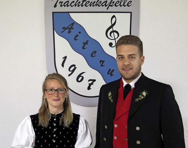 Vorstnde Manuela Schulz und Christian Kiefer   | Foto: Verein