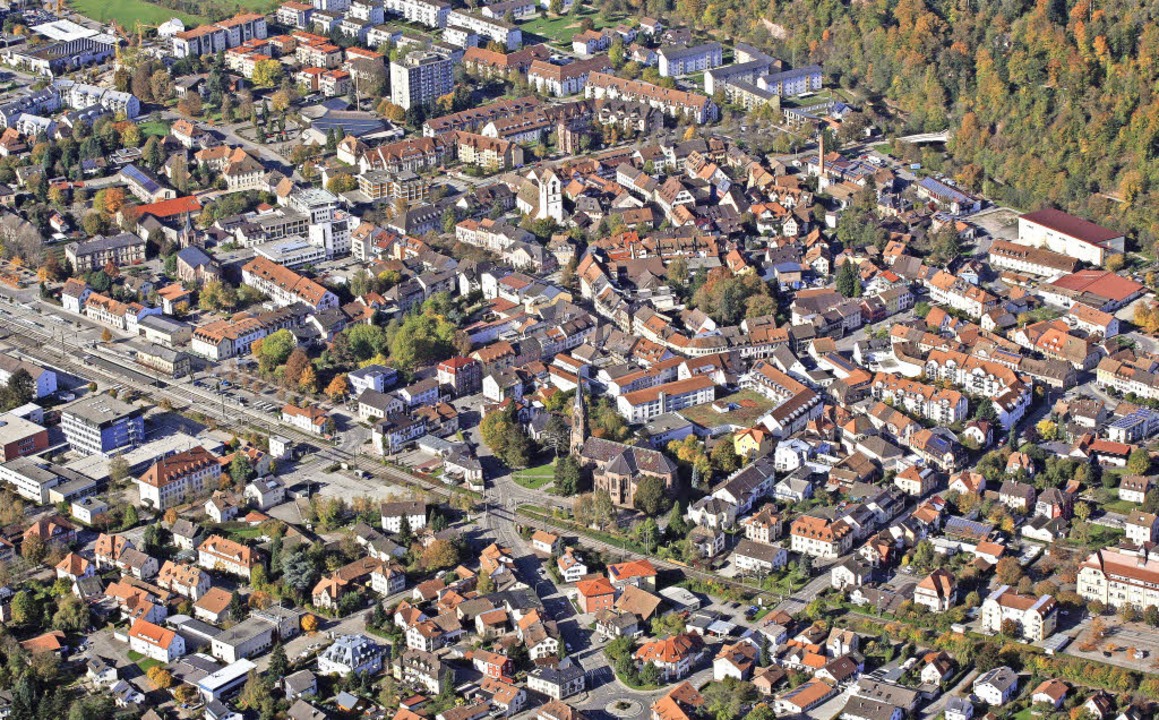 In den Blick genommen wird insbesonder...zentrale Versorgungsbereich befindet.   | Foto: Erich Meyer