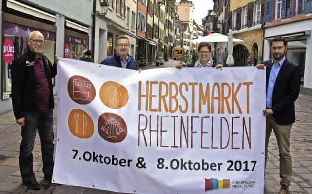 Sie frischen den Herbstmarkt auf (von ...chle Drrenberger und Patric Burkard   | Foto: Valentin Zumsteg
