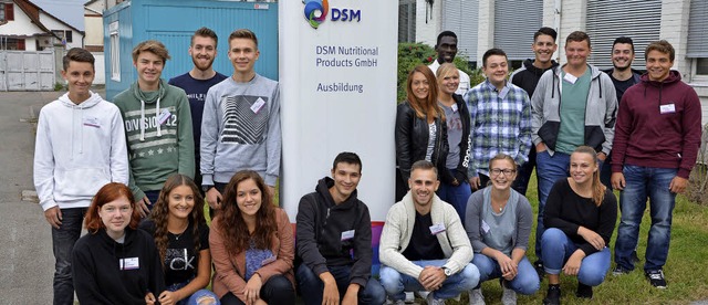 Die neuen Azubis des Grenzacher DSM-Werks   | Foto: DSM