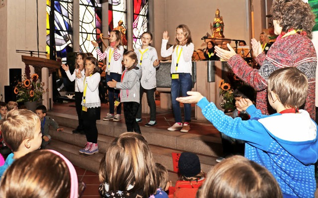 Die Kinder durften in verschiedenen Al... den Gottesdienst aktiv mitgestalten.   | Foto: Christa Rinklin