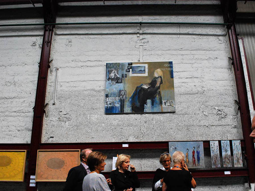 Das Wehrle-Werk als perfekter Ausstellungsraum; das Bild oben stammt von Monika Baltes.
