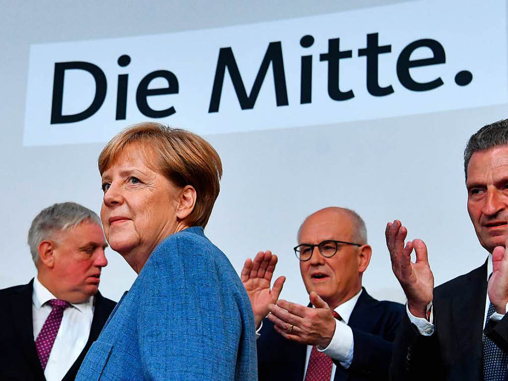 Angela Merkel mit (v.l.) Josef Laumann, rechts neben Merkel, Unions-Fraktionschef Volker Kauder und EU-Kommissar Gnther Oettinger.