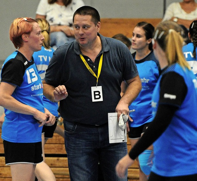 Damir Hasanovic hat offenbar viel Freude am Coachen des TV Lahr.   | Foto:  Pressebro Schaller