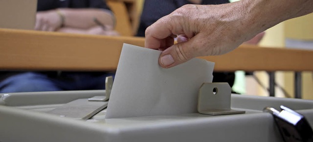 Stimmabgabe in einem Wahllokal in Endingen  | Foto: Martin Wendel