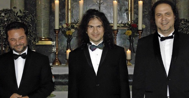 Jurii Nikolov (Tenor, von links), Andr...arrkirche St. Peter und Paul zu Gast.   | Foto: Gottstein