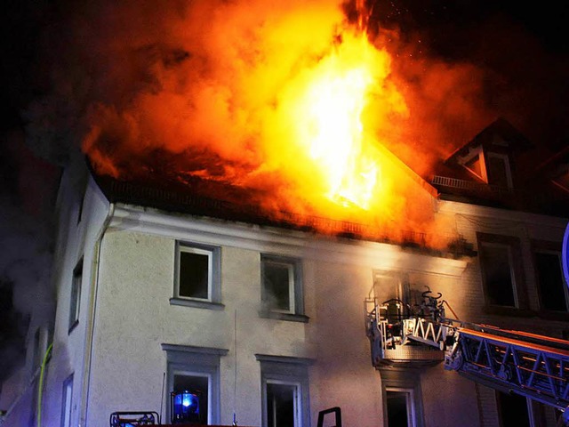 In der Villinger Innenstadt hat es einen dramatischen Brand gegeben.  | Foto: kamera24