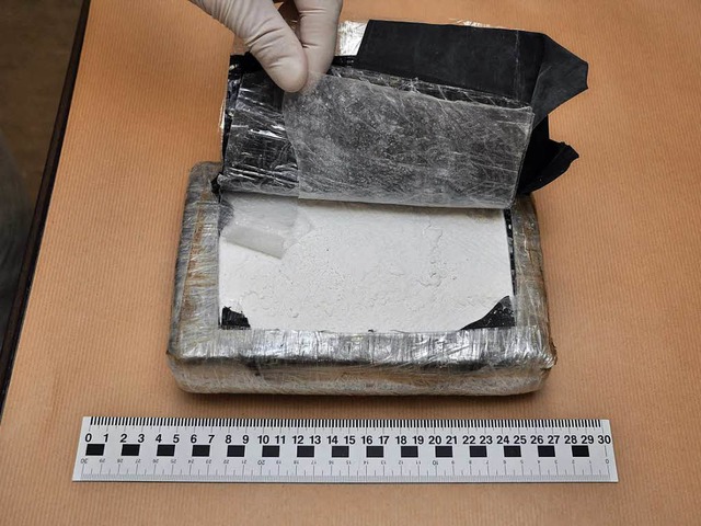 1,4 Kilogramm Kokain haben schweizeris...er auf der A3 bei Mumpf beschlagnahmt.  | Foto: Kantonspolizei Aargau