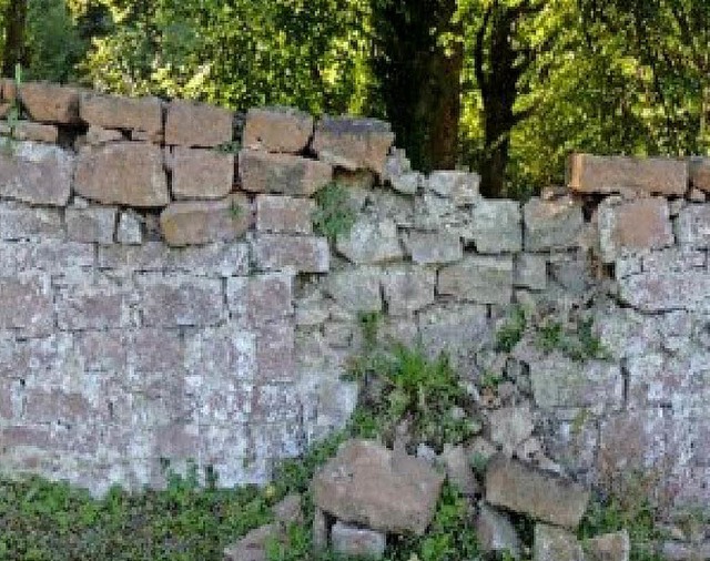 Ein Teil der kaputten Mauer  | Foto: Stadt Lahr