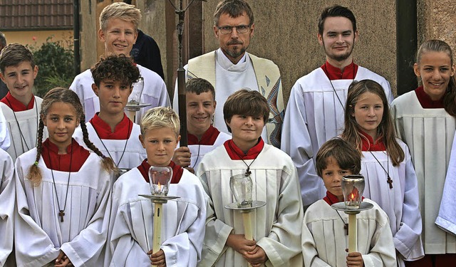 Ministranten begleiteten den Festgottesdienst zum Patrozinium in Niederrotweil.   | Foto: Senta Knecht