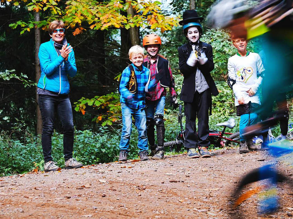 Mountainbiker im Freiburger Wald.