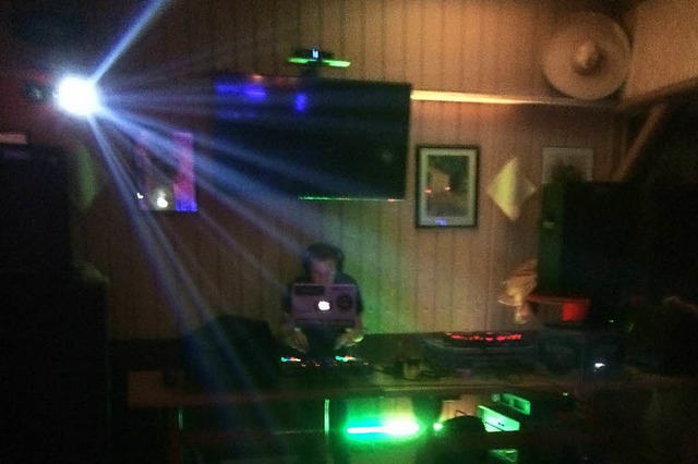 Zu Hren gab es ein solides Techno-Set des Freiburger DJs Luedenscheidt.  | Foto: Nightlife-Guru