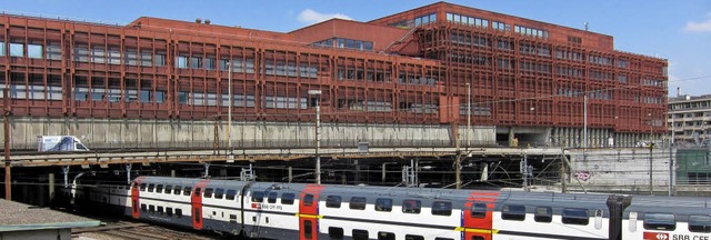 Das Postgebude am Bahnhof SBB soll we...h  ein Neubauensemble ersetzt werden.   | Foto: Juri Weiss/Kanton Basel-Stadt