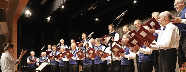 Der Mnnergesangverein Breitnau begeis... Chor zusammengestellt und eingebt.    | Foto: DIETER MAURER