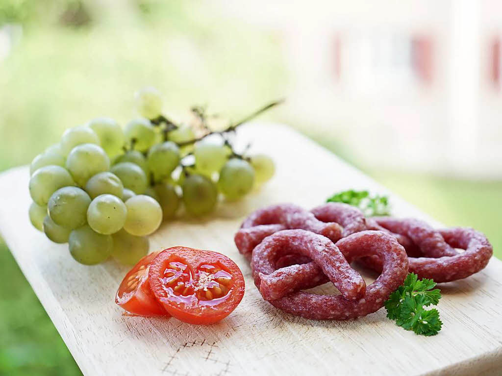 Platz 3 in der Kategorie Food: Weintrauben vom Tuniberg & Salami aus Umkirch (Freiburg Umland) von Stefan Voigt
