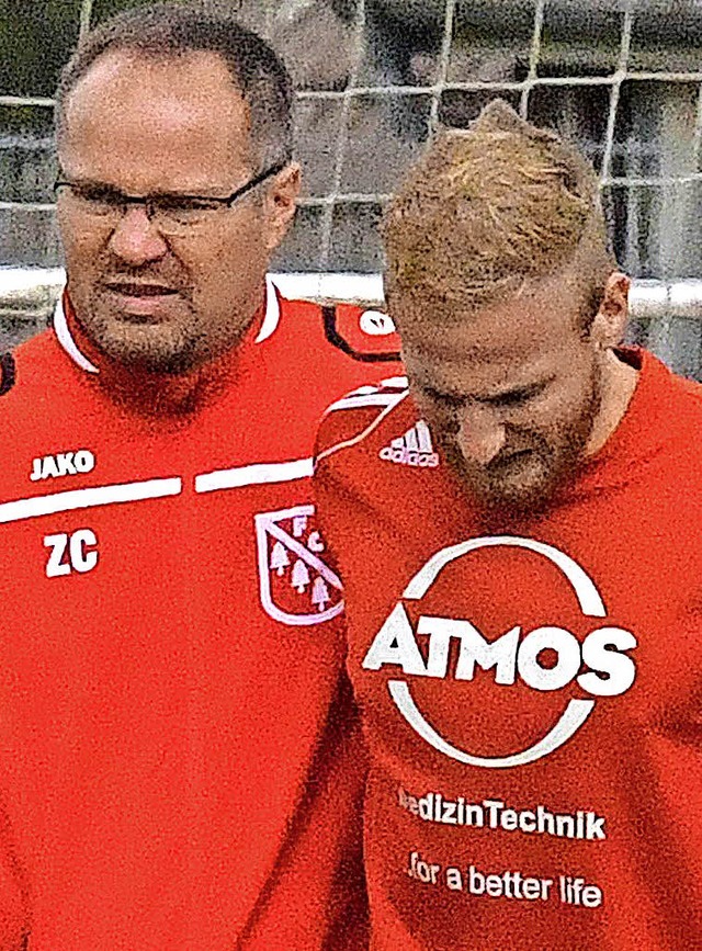 Zwei Sttzen des FC Lenzkirch: Trainer...links) und  Spielfhrer Harald Juchum   | Foto: scheu